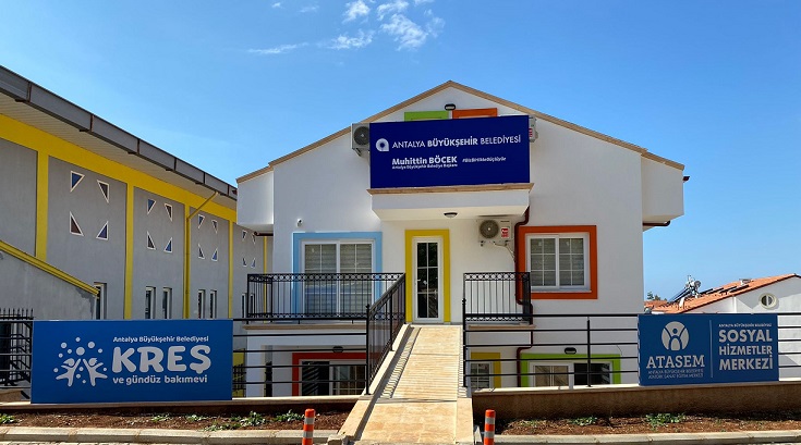 Büyükşehir Kaş kreşi hizmete girdi