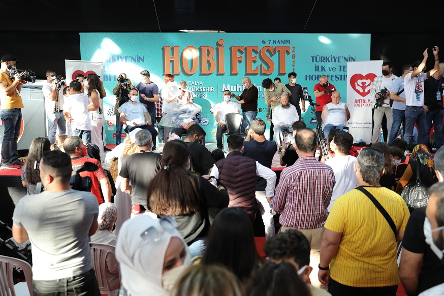 “Sende Yoksa Bende de Yok” sloganı ile saç kazıttılar