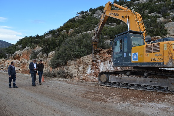 Korkuteli Güzle yolunda çalışmalarda sona gelindi