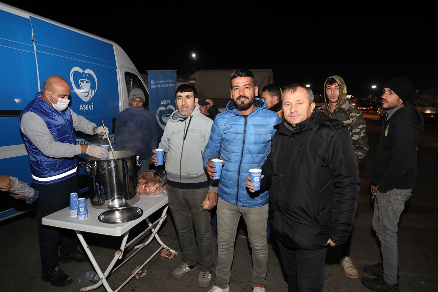 Soğuk geceye sıcak çorba