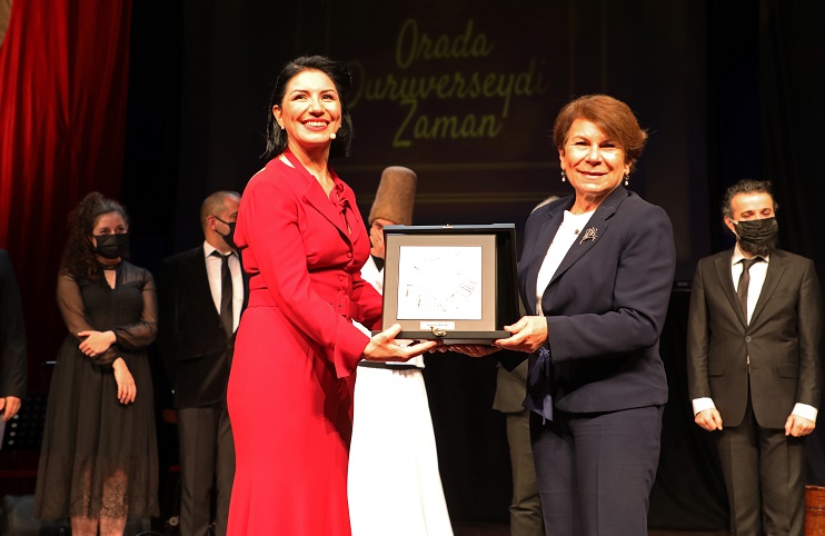 ‘Orada Duruverseydi Zaman’ Antalyalı kadınlarla buluştu