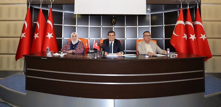 Tütüncü; “Birlikte büyük eserler ortaya koyuyoruz”