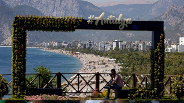 Antalya 9 Milyon Turiste Yaklaştı