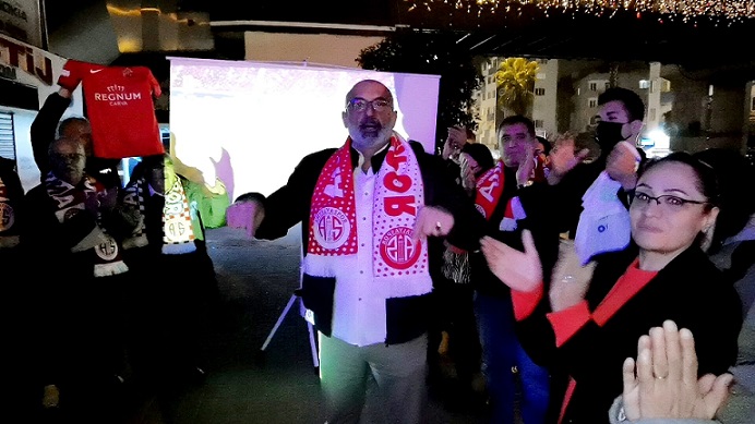 Kaybeden Türk Futbolu Kazanan Katar Oldu