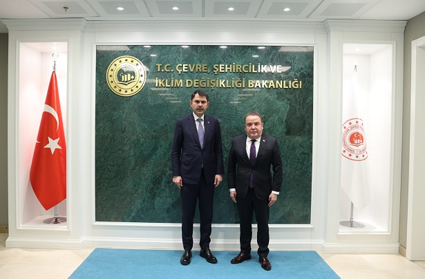 Başkan Böcek’ten Bakan Kurum’a ziyaret