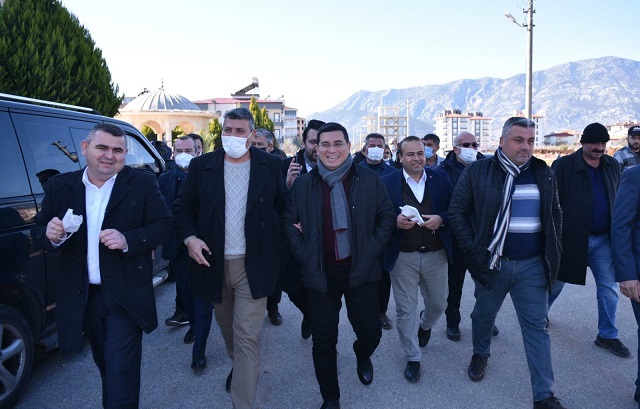 Tütüncü, Döşemealtı ile kucaklaştı