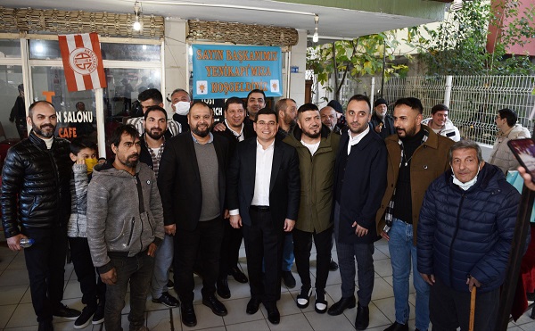 Tütüncü, Kaleiçi esnafıyla kucaklaştı