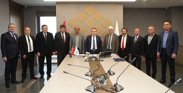 Kırcamili Muhtarlardan Başkan Böcek’e teşekkür
