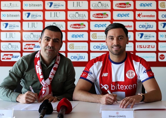 FTA Antalyaspor’da Sinan Gümüş İmzayı Attı