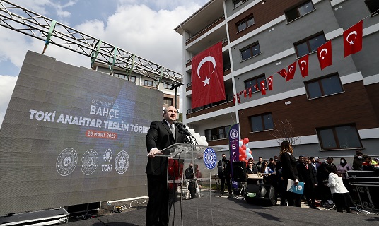 Bakan Varank, Osmaniye’de TOKİ Anahtar Teslim Töreni’nde konuştu