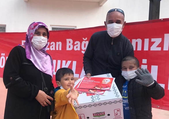 LÖSEV Antalya’daki 150 aileye et ve et ürünleri dağıtımı yaptı