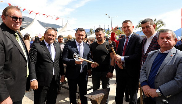 Türk’ün Bayramı Nevruz Alanya’da Coşkuyla Kutlandı