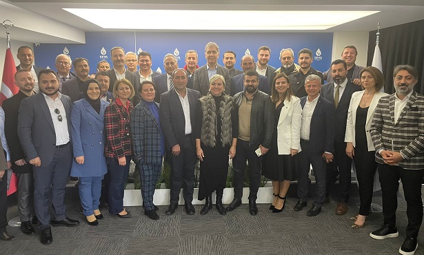 Deva Partisi Antalya’da Görevlendirilen İlçe Başkanları İçin Mazbata Töreni Düzenledi