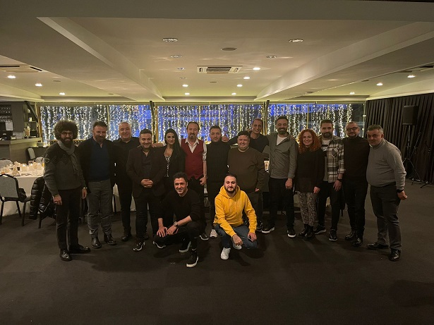 Cemal Kurtoğlu’ndan Radyo Programcılarına Yemek
