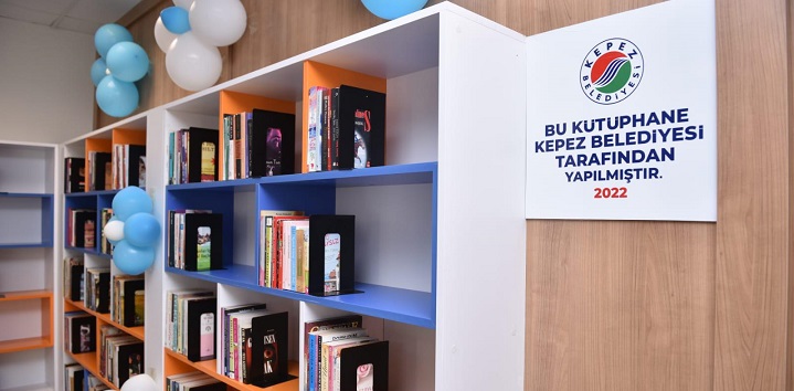Kepez’den yine bir ilk! Hastaneye kütüphane