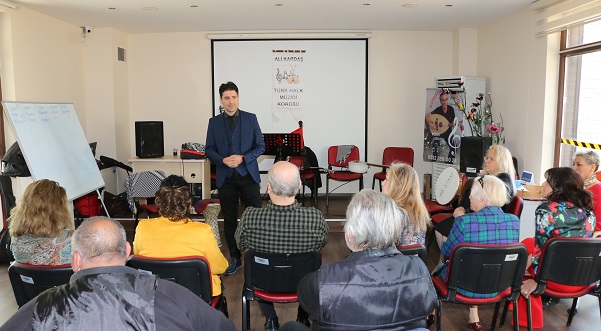Mavi Ev Alzheimer Merkezi’nde Yaşlılar Haftası konserle kutlandı