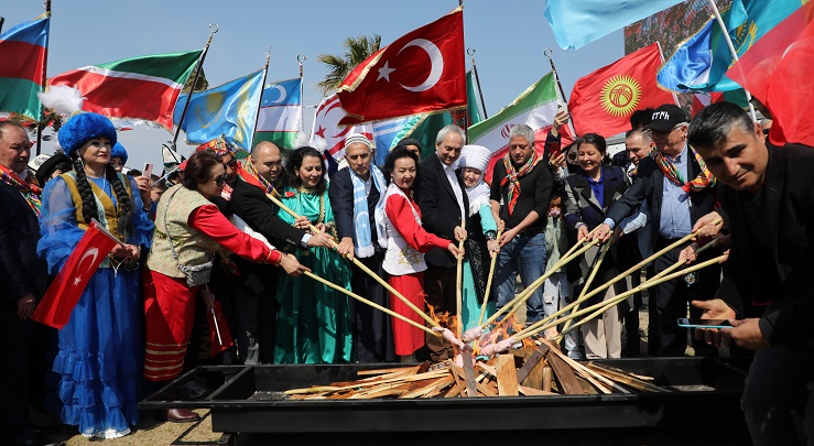 Antalya’da baharın gelişi coşkuyla kutlandı