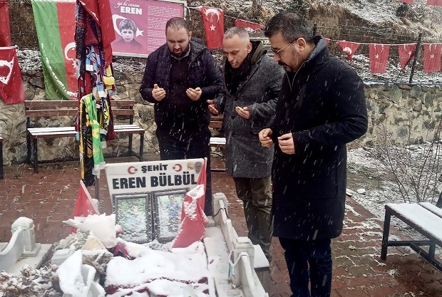Antalyaspor’dan Eren Bülbül ve Özkan Sümer’in mezarına ziyaret
