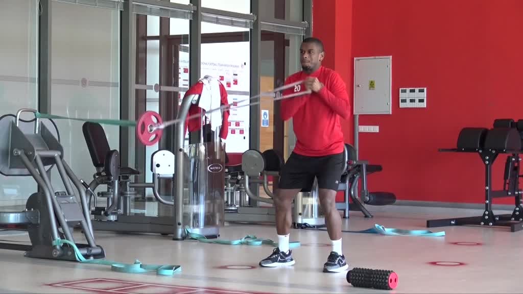 Antalyaspor Başkanı Aziz Çetin, takımın performansı ve hedeflerini değerlendirdi