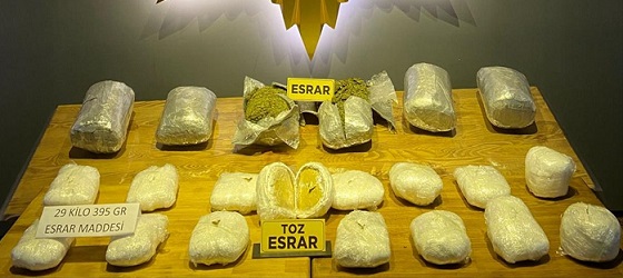 Yolcu otobüsünde 29 kilogram uyuşturucu ele geçirildi