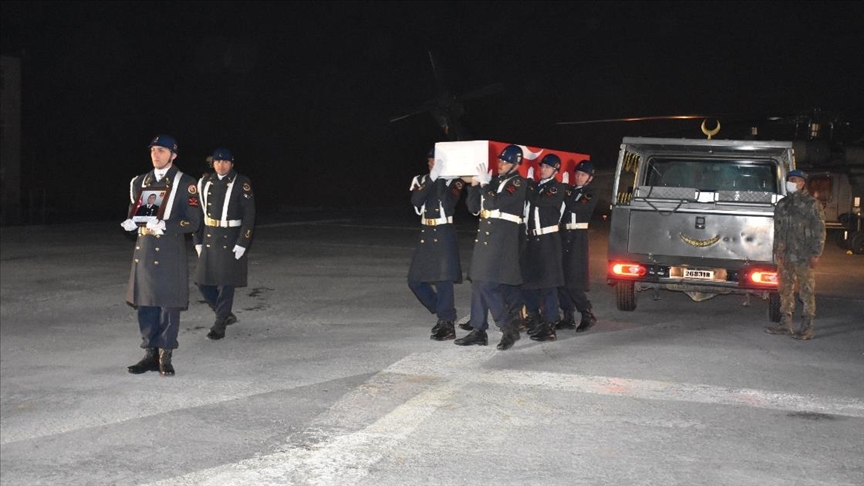 Hakkari’de şehit olan asker için tören düzenlendi