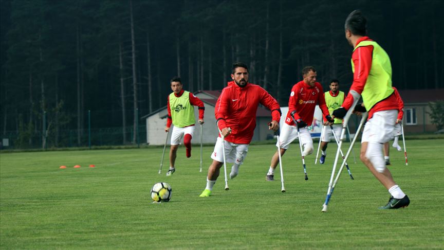 Ampute Milli Futbol Takımı’nın Antalya kampı sona erdi