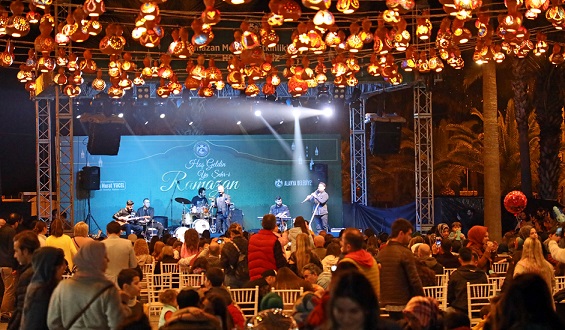 Ramazan Meydanı Kapılarını Açtı