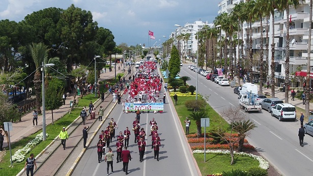Antalya’da 23 Nisan coşkusu başladı