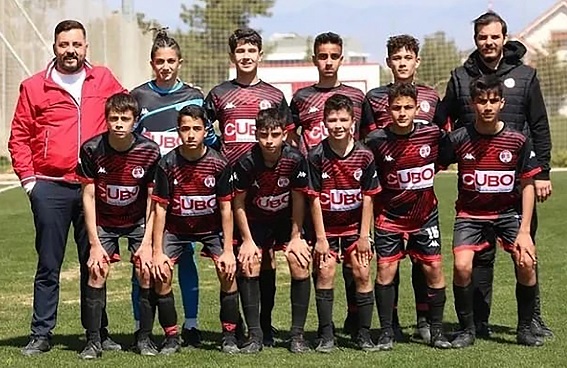 Geleceğin futbolcuları yetişiyor