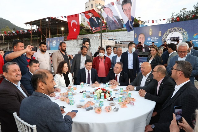 Başkan Böcek’ten çevre dostu çiftçi kart müjdesi
