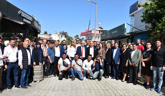 Kemerde 90 kişi törenle CHP’ye katıldılar