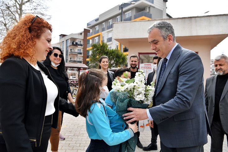 Esen miniklerin taleplerini geri çevirmedi