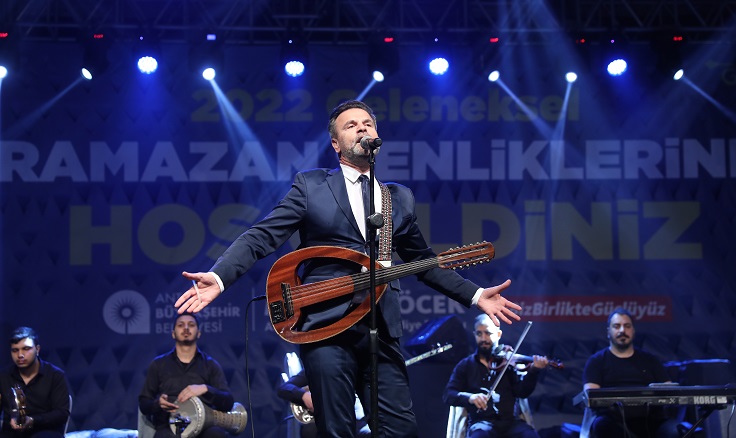 Karaalioğlu Parkı kaşık havasıyla inledi