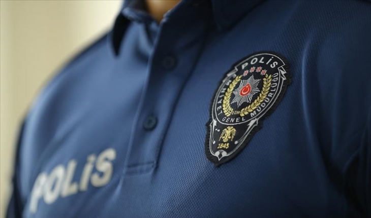 Antalya’da polis gibi davranarak yağma yaptıkları öne sürülen şüpheliler yakalandı