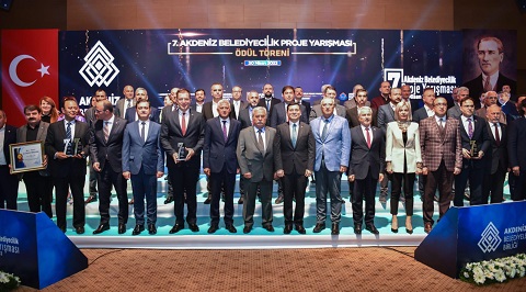 Belediyelerin ‘EN’ leri ödüllendirildi