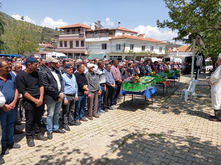 Metan gazından zehirlenerek ölen 4 kişinin cenazeleri defnedildi