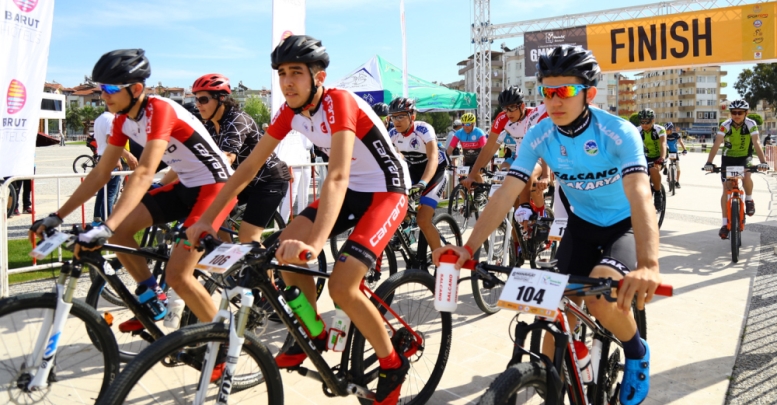 9. Manavgat UCI Dağ Bisikleti Maratonu başladı