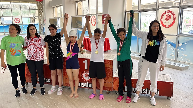 Türkiye Görme Engelliler Yüzme Şampiyonası, Isparta’da yapıldı
