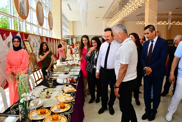 İbrahim sözen gençlik merkezi’nden yılsonu sergisi