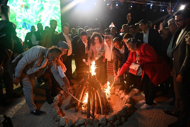 Kumluca’da yörük ateşi yakıldı
