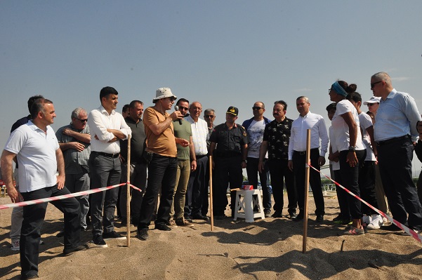 Antalya’da caretta carettaların yuvalama bölgesinde çevre etkinliği yapıldı