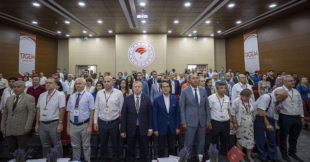 Antalya’da Tıbbi ve Aromatik Bitkiler Çalıştayı düzenlendi