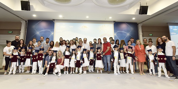 Antalya OSB gündüz bakımevinde mezuniyet sevinci
