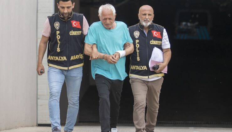 Antalya’da tartıştığı apartman sakini tarafından bıçaklanan yönetici öldü