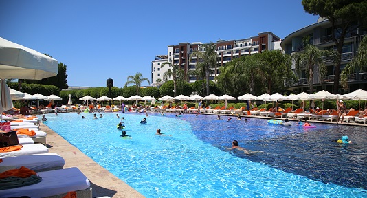 Antalya’yı tercih eden Avrupalı turist sayısı artıyor