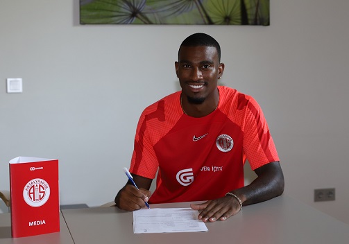 Antalyaspor, Haji Wright’ı 3 yıllığına renklerine bağladı