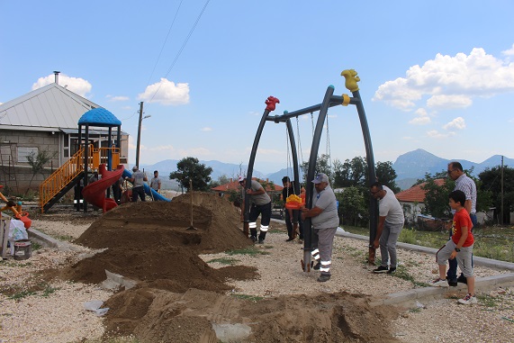 İlçelere yeni oyun parkları kazandırılıyor