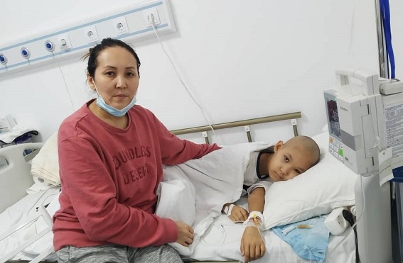 Lösemili Nagima Türkiye’de yaşama tutundu
