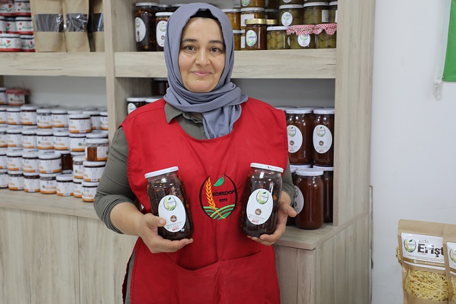 Kadın girişimciler kalkınma kooperatifi ile yöresel ürünleri pazarlıyor