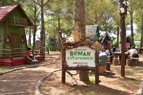 Çocuklar Kepez’in Orman Kütüphanesini çok sevdi